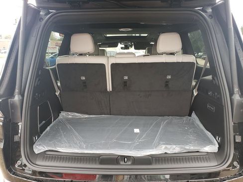 New 2026 Jeep Grand Wagoneer 4WD w/ Premium Group I image 5