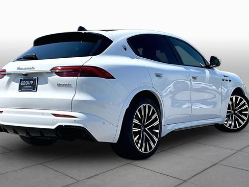 Used 2023 Maserati Grecale Modena AWD/4WD image 12