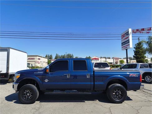 Used 2013 Ford F250 XLT w/ Chrome Pkg image 17