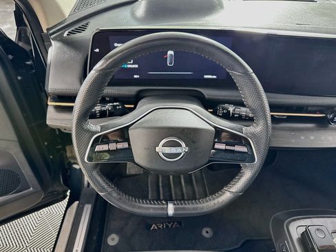 Used 2024 Nissan Ariya AWD image 16