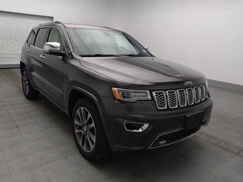 Used 2018 Jeep Grand Cherokee Overland AWD/4WD image 13