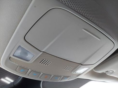 Used 2023 Ford Edge SEL image 35
