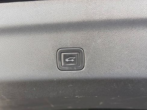 Used 2024 Chevrolet Tahoe LT AWD/4WD image 5