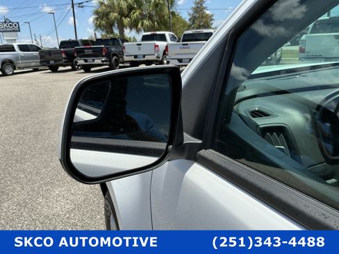 Used 2022 Chevrolet Colorado LT w/ Fleet Safety Package RWD image 10