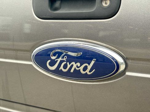 Used 2011 Ford F150 XLT w/ XLT Chrome Pkg AWD/4WD image 11