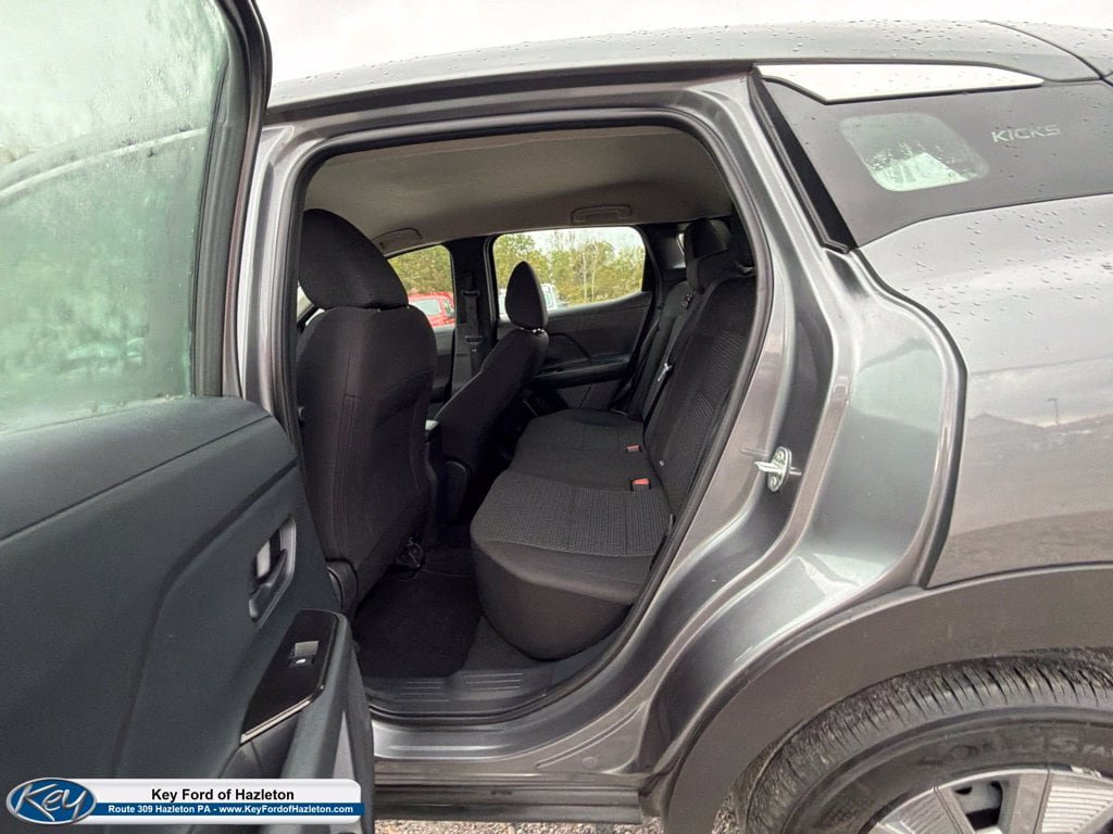 Used 2025 Nissan Kicks S AWD/4WD image 17