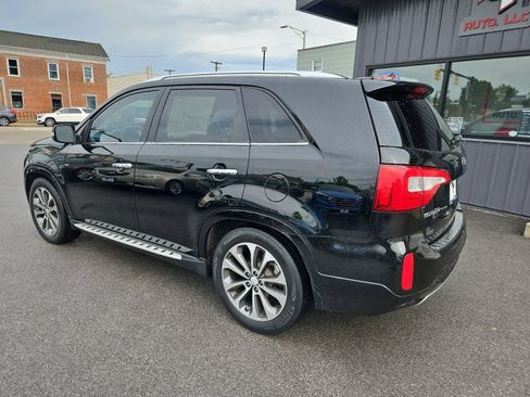 Used 2014 Kia Sorento SX w/ 3rd Row Package FWD image 4