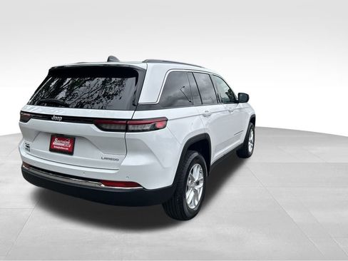 New 2025 Jeep Grand Cherokee Laredo w/ Trailer Tow Package image 6