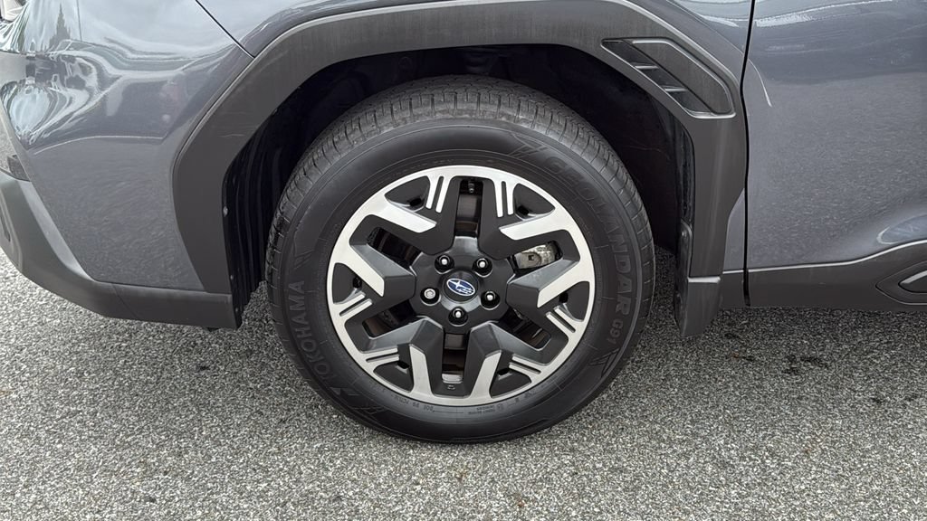 Certified 2025 Subaru Forester Premium AWD/4WD image 8