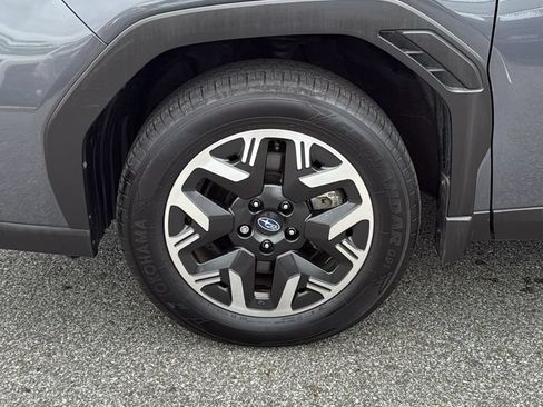 Certified 2025 Subaru Forester Premium AWD/4WD image 8