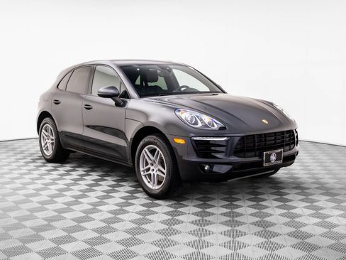 Used 2017 Porsche Macan image 7