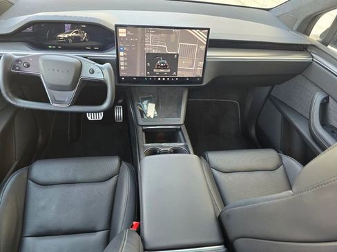 Used 2023 Tesla Model X Plaid image 41