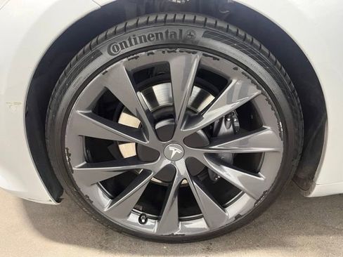 Used 2018 Tesla Model S 100D image 29