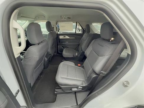 New 2026 Ford Explorer Active image 22