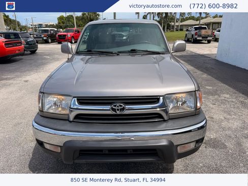 Used 2002 Toyota 4Runner SR5 RWD image 6