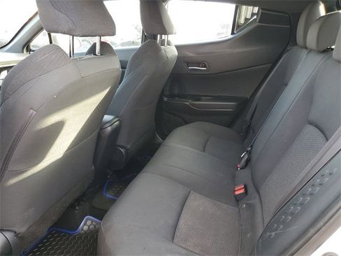 Used 2018 Toyota C-HR XLE image 24