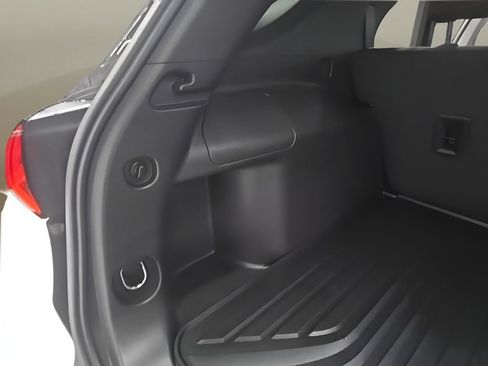 Used 2024 Chevrolet Equinox LT w/ Driver Convenience Package AWD/4WD image 20