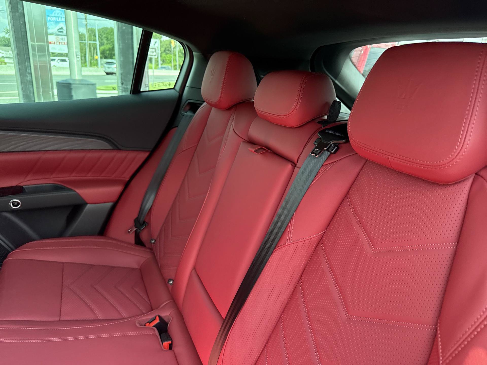 Used 2025 Maserati Grecale GT AWD/4WD image 23