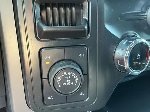 Certified 2025 Ford F150 Lariat w/ FX4 Off-Road Package image 41