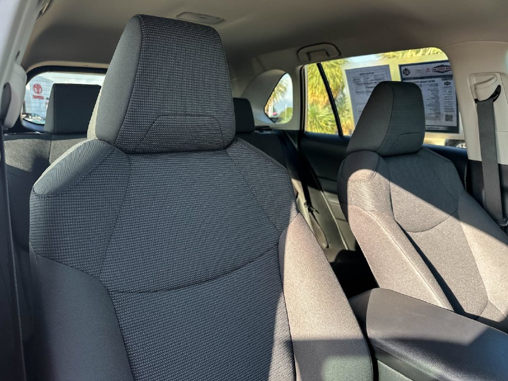 Used 2024 Toyota RAV4 LE FWD image 23