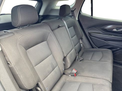 Used 2022 GMC Terrain SLE w/ Driver Convenience Package FWD image 18