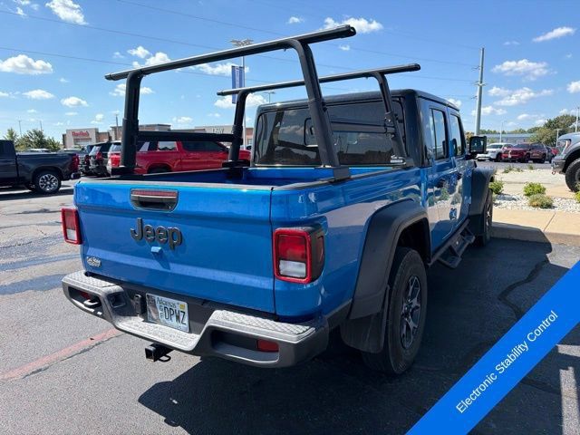 Used 2024 Jeep Gladiator Sport AWD/4WD image 6