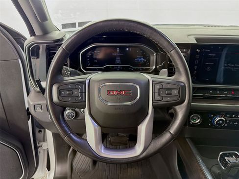 Used 2023 GMC Sierra 1500 SLT w/ SLT Premium Package AWD/4WD image 3