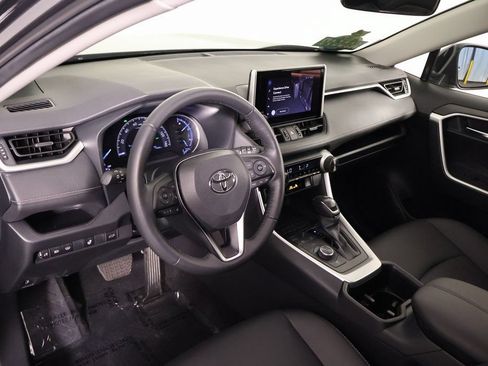 Used 2025 Toyota RAV4 XLE Premium w/ Weather Package AWD/4WD image 7