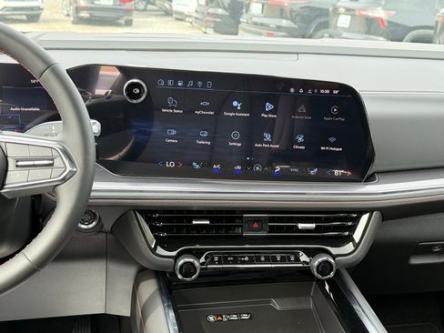 New 2026 Chevrolet Suburban RST AWD/4WD image 19