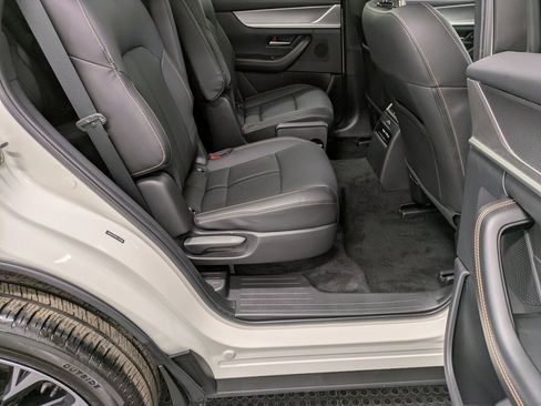 Certified 2024 MAZDA CX-90 Plug-In Hybrid w/ Premium Pkg image 25