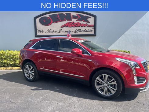 Used 2023 Cadillac XT5 Premium Luxury w/ Technology Package AWD/4WD image 2