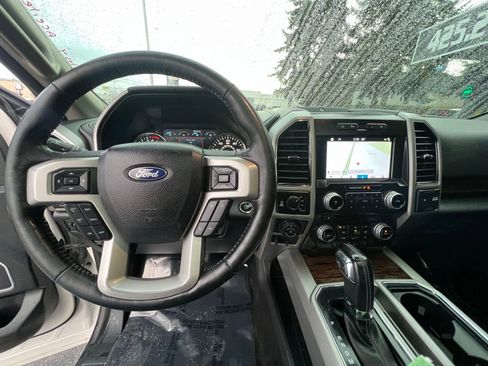 Used 2018 Ford F150 Lariat w/ Equipment Group 502A Luxury image 39