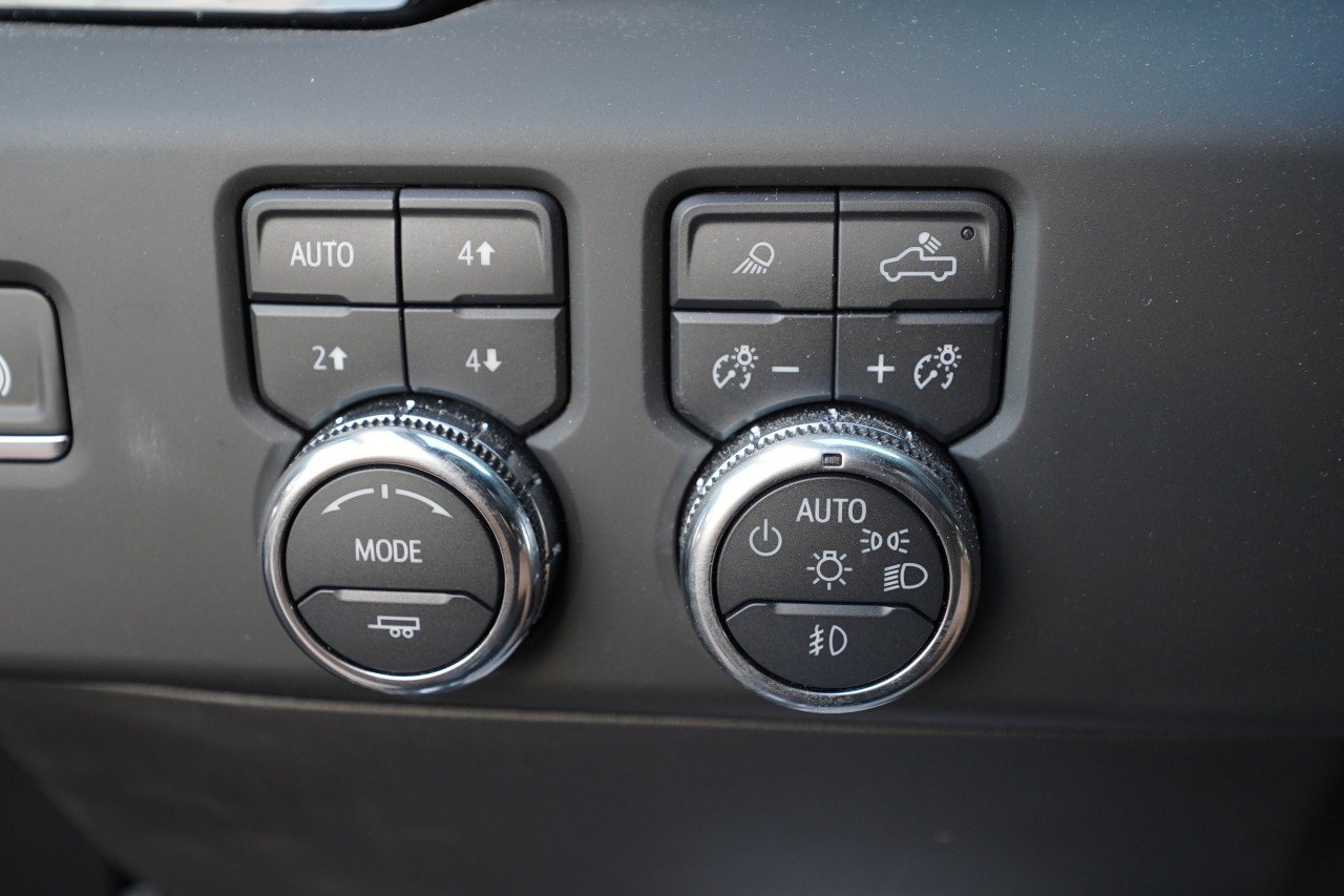 Used 2025 GMC Sierra 1500 Denali AWD/4WD image 16