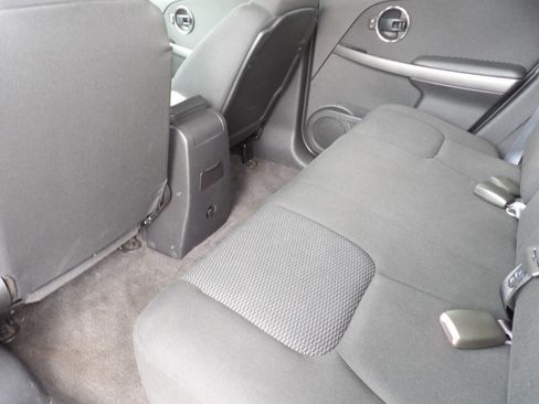 Used 2006 Pontiac Torrent 2WD image 23