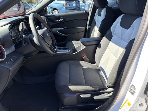 New 2026 Chevrolet Trax RS image 9