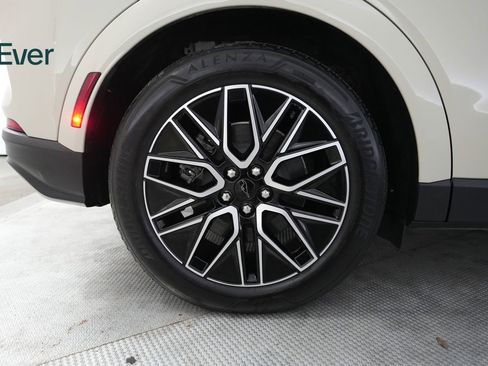 Used 2025 Ford Mustang Mach-E Premium RWD image 22