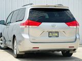 Used 2011 Toyota Sienna LE image 4