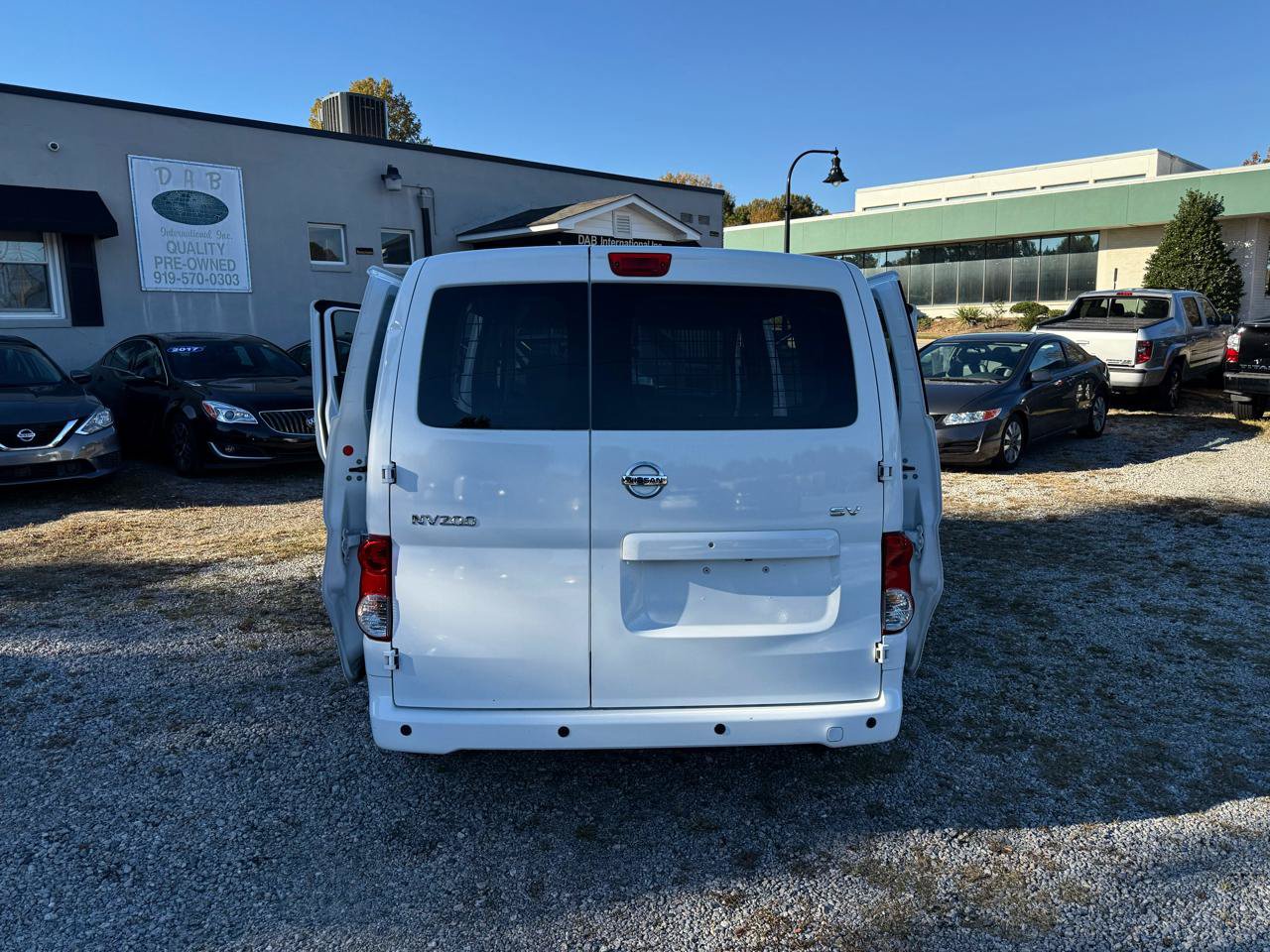 Used 2020 Nissan NV200 SV w/ Sliding Glass Door Package FWD image 31