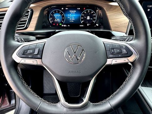 Certified 2025 Volkswagen Atlas SE FWD image 14