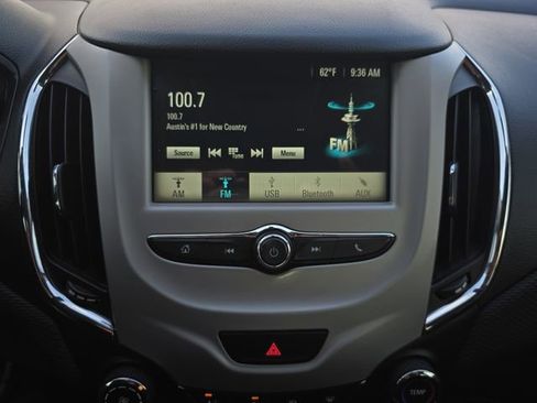 Used 2018 Chevrolet Cruze LS image 18