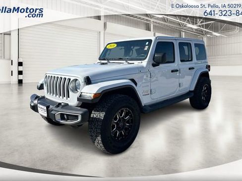 Used 2018 Jeep Wrangler Unlimited Sahara w/ Uconnect 4C Nav & Sound Group AWD/4WD image 8
