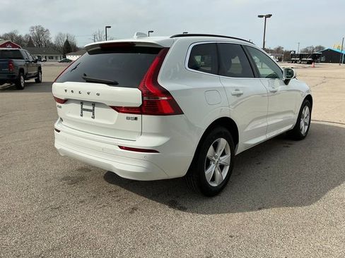 Used 2022 Volvo XC60 B5 Momentum image 19