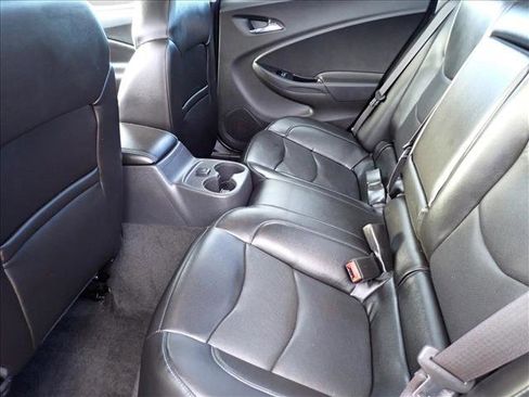 Used 2017 Chevrolet Volt LT w/ Comfort Package image 6