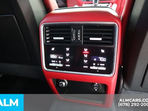 Used 2023 Porsche Cayenne Turbo AWD/4WD image 24