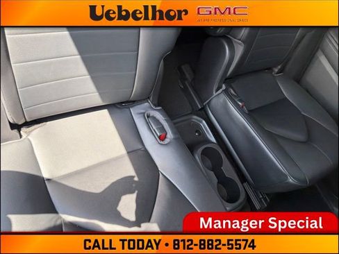 Used 2023 Toyota Highlander XLE FWD image 6