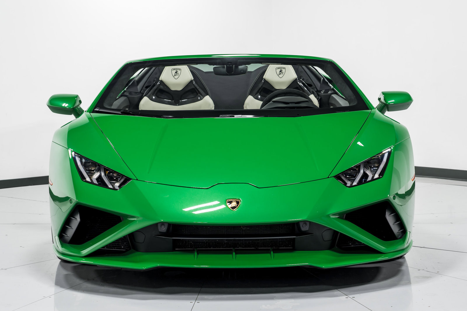 Used 2022 Lamborghini Huracan EVO RWD image 8