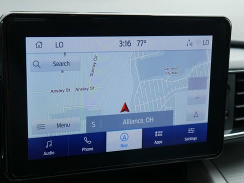 Used 2023 Ford Explorer XLT w/ Equipment Group 202A AWD/4WD image 4