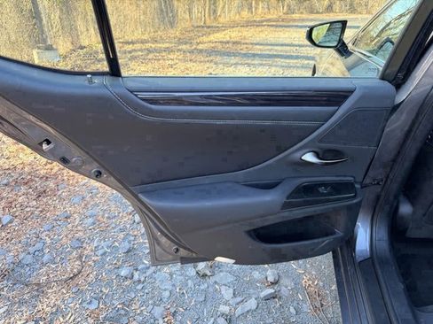 Used 2021 Lexus ES 350 350 w/ Premium Package image 12