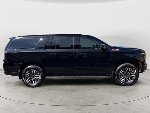 Certified 2026 Chevrolet Suburban Z71 w/ Comfort Package AWD/4WD image 6