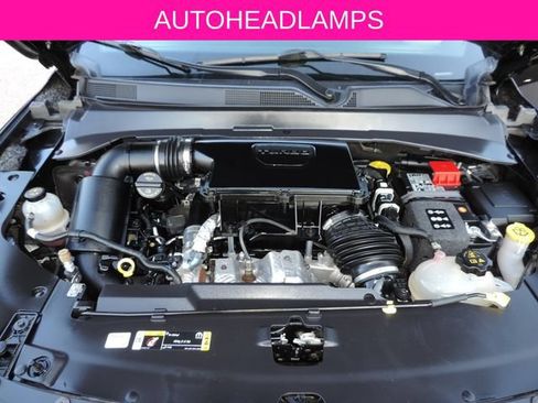 Used 2024 Jeep Compass Sport AWD/4WD image 11